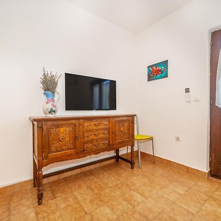 Apartment & Double Room Stanka Baska  Exterior photo